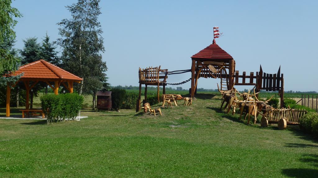 Hotel Aldos Panzio Farád Zewnętrze zdjęcie