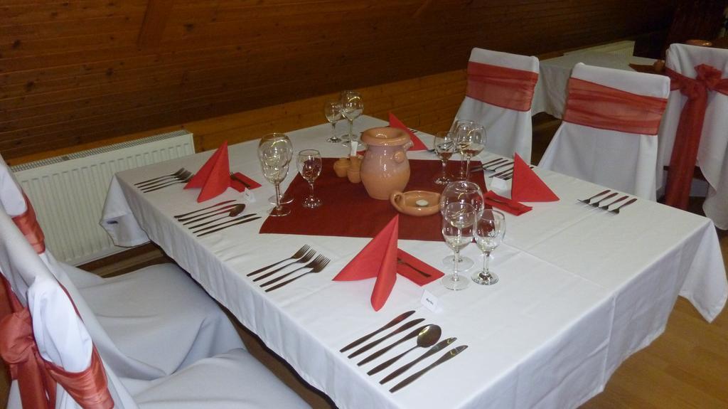 Hotel Aldos Panzio Farád Zewnętrze zdjęcie