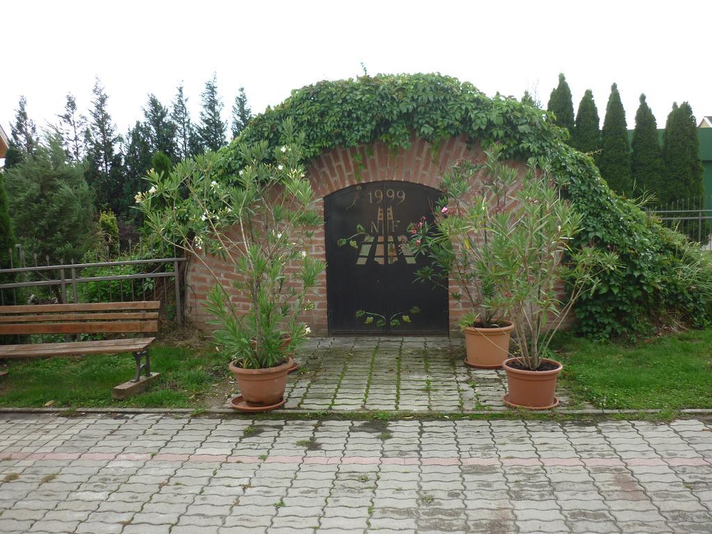 Hotel Aldos Panzio Farád Zewnętrze zdjęcie
