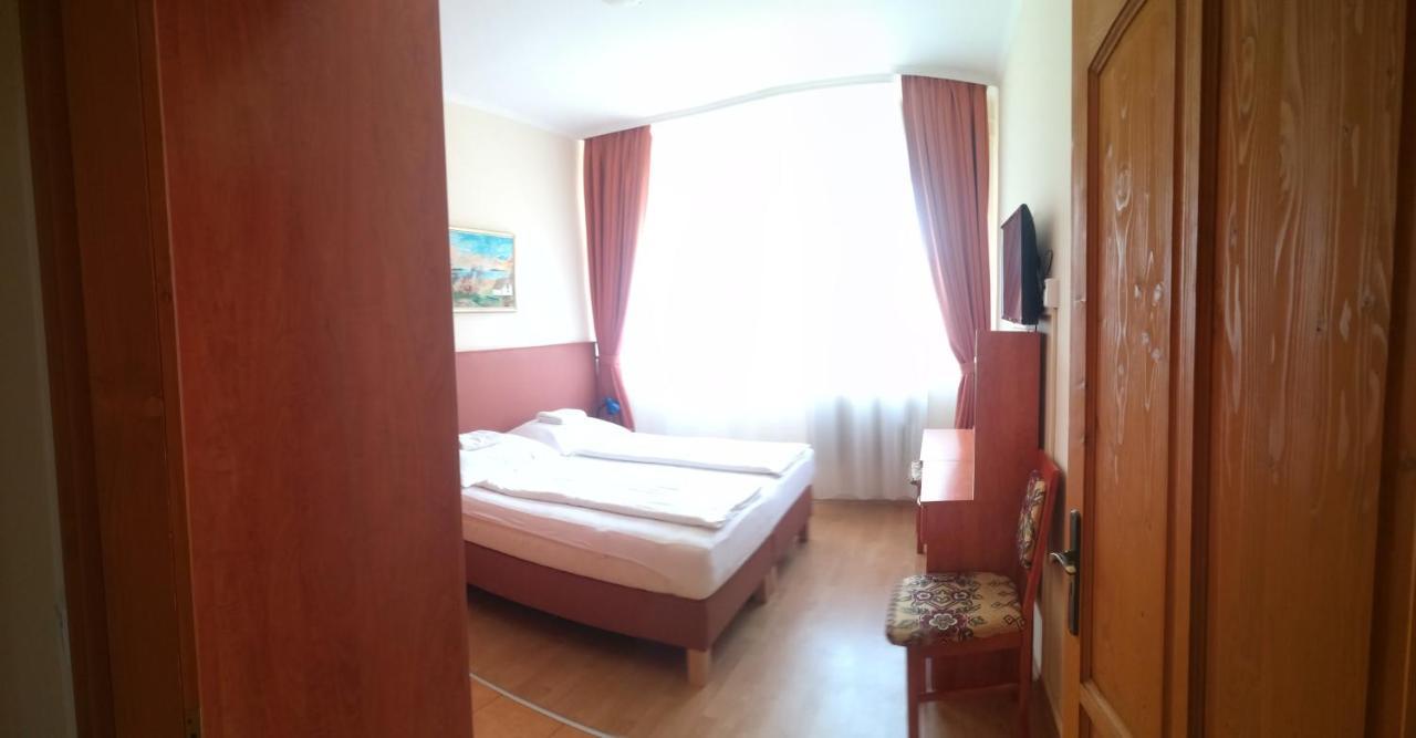 Hotel Aldos Panzio Farád Zewnętrze zdjęcie