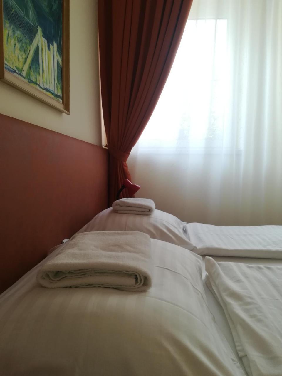 Hotel Aldos Panzio Farád Zewnętrze zdjęcie